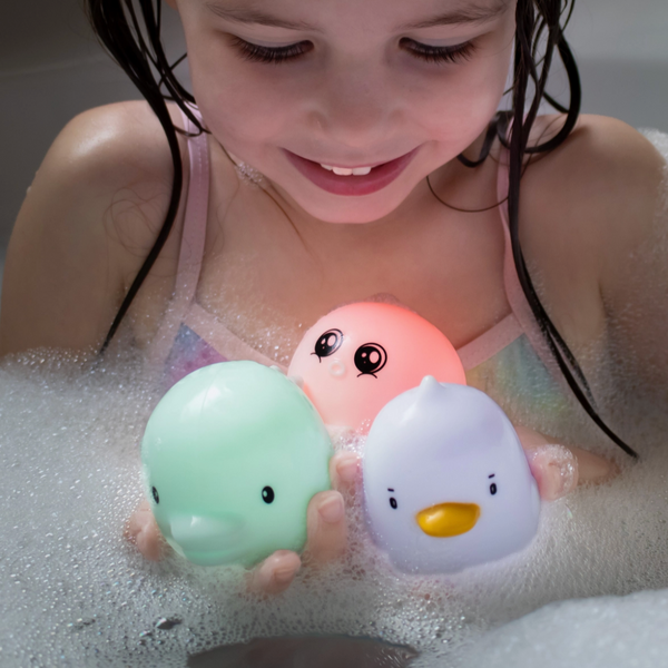 color changing glowing bath toys