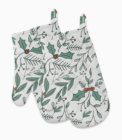 Christmas Holly Oven Mitt Set