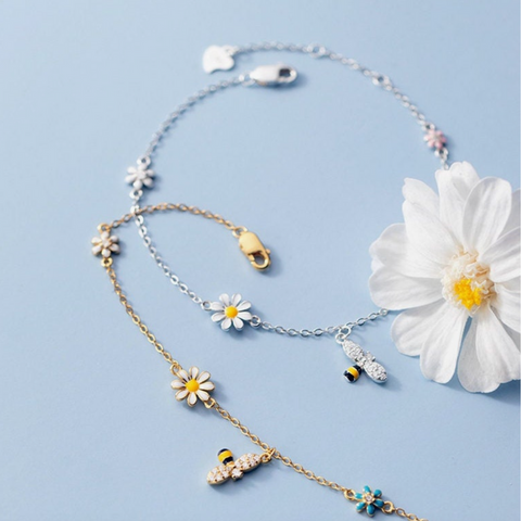 Daisy Bee Friendship Bracelets